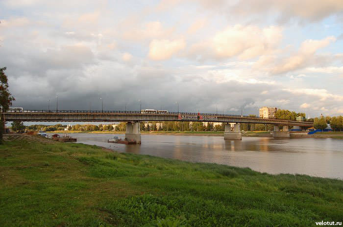мост александра невского