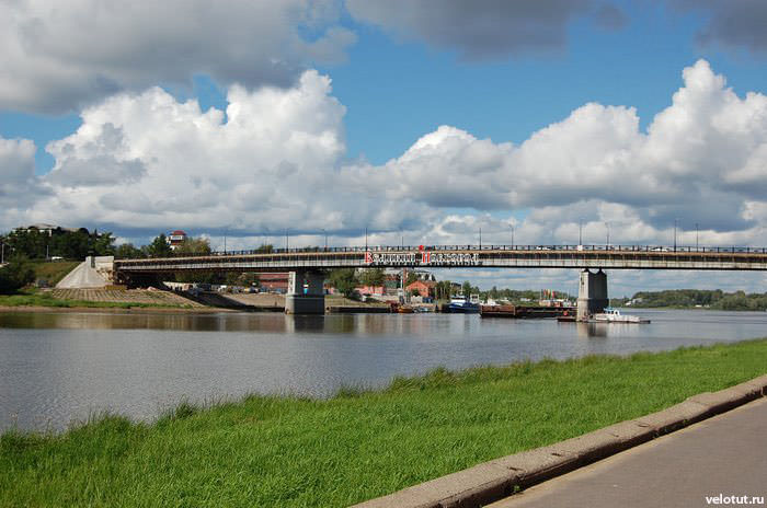 мост александра невского